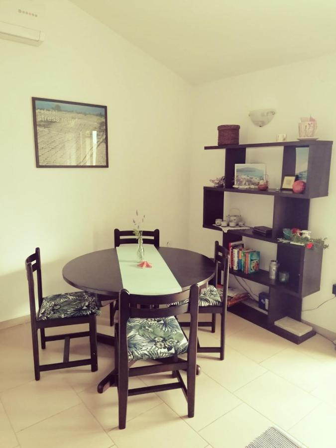 Apartment By The Beach Primosten Bagian luar foto